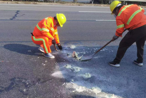 柳州公路下沉注浆加固